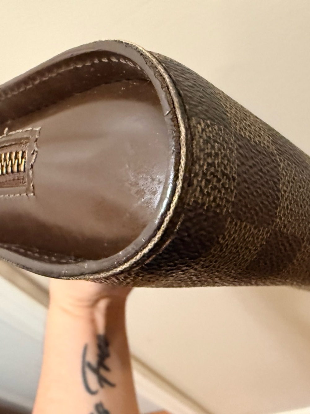 *Vintage* Authentic Louis Vuitton - Leather Damier Ebene Clutch / Wristlet w/COA - Picture 10 of 16